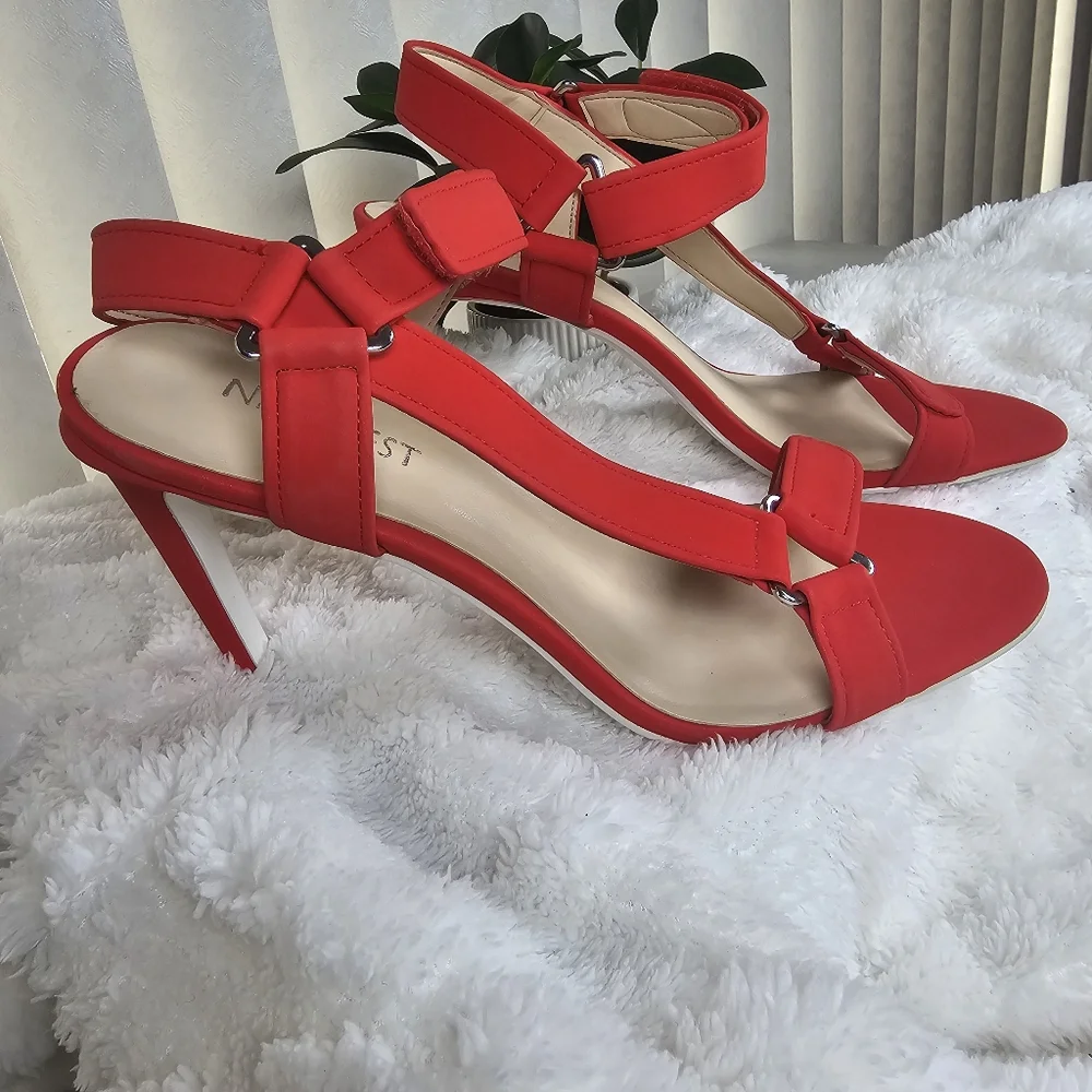 Nine West Avayao Code‎ Red Heels Strap